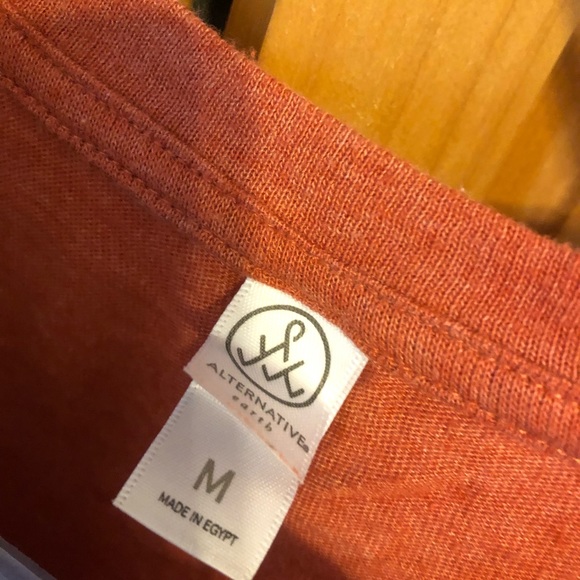 Reposhing adorable Tee - Picture 3 of 3